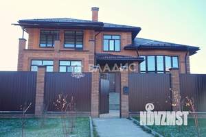 Дом 600м&sup2;, 2-этажный, участок 15 сот.  