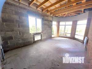 Дом 180м&sup2;, 1-этажный, участок 6 сот.  