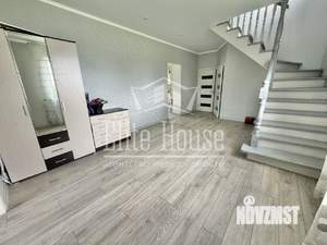 Дом 169м&sup2;, 2-этажный, участок 29 сот.  