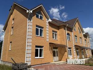 Таунхаус 280м&sup2;, 3-этажный, участок 5 сот.  