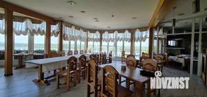 Дом 1703м&sup2;, 5-этажный, участок 11 сот.  