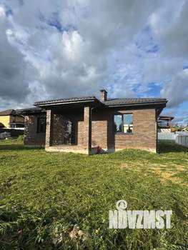 Дом 100м&sup2;, 1-этажный, участок 6 сот.  