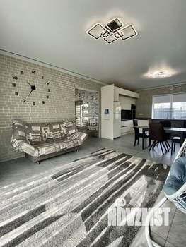 Дом 195м&sup2;, 2-этажный, участок 7 сот.  