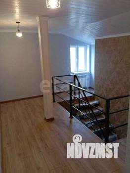 Дом 200м&sup2;, 2-этажный, участок 8 сот.  