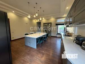 Дом 349м&sup2;, 2-этажный, участок 12 сот.  