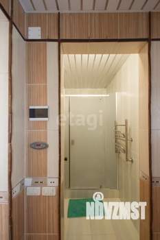 Дом 307м&sup2;, 3-этажный, участок 4 сот.  