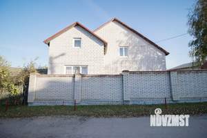 Дом 229м&sup2;, 2-этажный, участок 10 сот.  