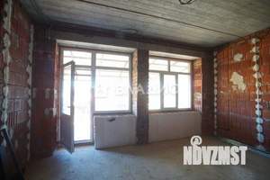 Дом 600м&sup2;, 2-этажный, участок 15 сот.  