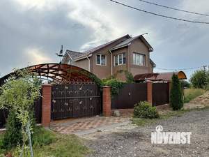 Дом 200м², 2-этажный, участок 10 сот.  