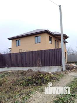 Дом 160м&sup2;, 2-этажный, участок 6 сот.  