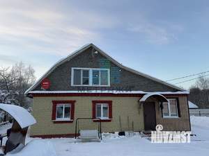 Дом 220м&sup2;, 2-этажный, участок 18 сот.  