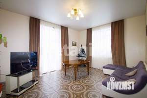 Дом 210м&sup2;, 3-этажный, участок 10 сот.  