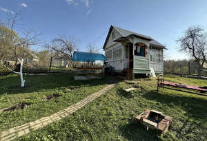 Дом 18м&sup2;, 2-этажный, участок 3 сот.  