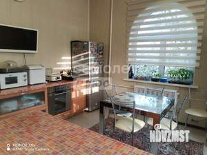 Дом 393м&sup2;, 2-этажный, участок 7 сот.  