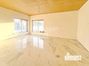 Дом 175м&sup2;, 2-этажный, участок 10 сот.  