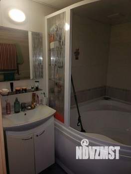 Дом 250м&sup2;, 2-этажный, участок 4 сот.  