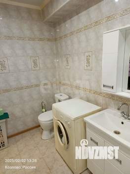 Дом 100м&sup2;, 2-этажный, участок 25 сот.  