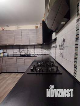 Дом 149м&sup2;, 2-этажный, участок 9 сот.  