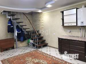 Дом 60м&sup2;, 2-этажный, участок 7 сот.  