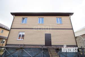 Дом 291м&sup2;, 3-этажный, участок 291 сот.  