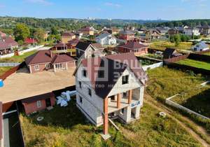 Дом 178м&sup2;, 2-этажный, участок 13 сот.  