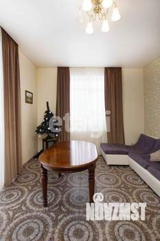 Дом 210м², 3-этажный, участок 10 сот.  
