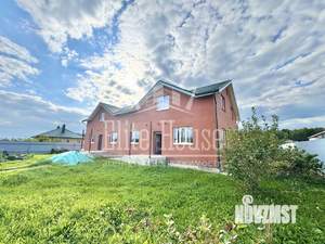 Таунхаус 160м&sup2;, 2-этажный, участок 8 сот.  