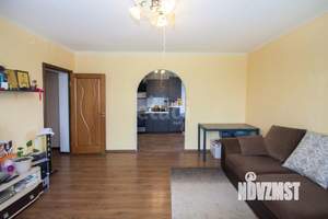 Дом 120м², 2-этажный, участок 10 сот.  
