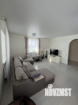 Дом 242м&sup2;, 2-этажный, участок 11 сот.  