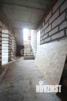 Дом 140м&sup2;, 3-этажный, участок 11 сот.  