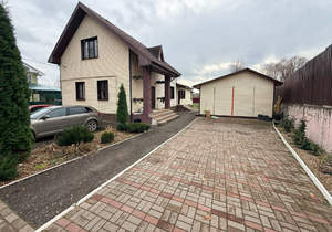 Дом 160м&sup2;, 2-этажный, участок 10 сот.  