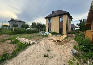 Дом 200м&sup2;, 2-этажный, участок 6 сот.  