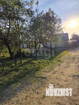 Дом 12м&sup2;, 2-этажный, участок 5 сот.  