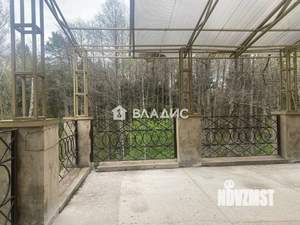 Дом 700м², 2-этажный, участок 17 сот.  