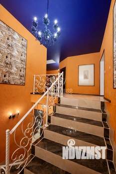 Дом 388м&sup2;, 2-этажный, участок 10 сот.  