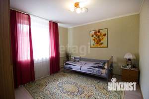 Дом 200м&sup2;, 2-этажный, участок 7 сот.  