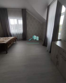 Дом 330м&sup2;, 3-этажный, участок 25 сот.  