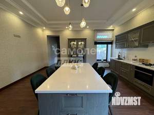 Дом 349м&sup2;, 2-этажный, участок 12 сот.  