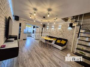 Дом 110м&sup2;, 2-этажный, участок 6 сот.  