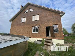 Дом 400м&sup2;, 3-этажный, участок 19 сот.  