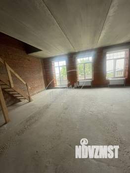 Таунхаус 130м&sup2;, 2-этажный, участок 2 сот.  