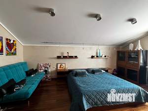 Дом 900м&sup2;, 2-этажный, участок 14 сот.  