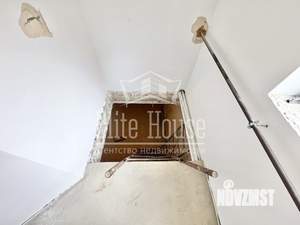 Дом 220м&sup2;, 3-этажный, участок 8 сот.  