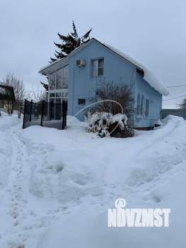 Дом 100м&sup2;, 2-этажный, участок 6 сот.  