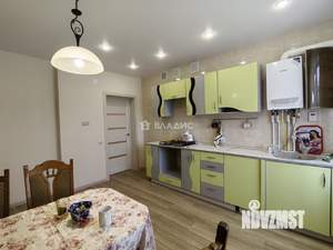 Дом 222м&sup2;, 2-этажный, участок 15 сот.  