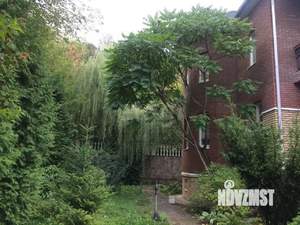 Дом 362м&sup2;, 3-этажный, участок 10 сот.  