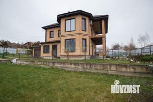 Дом 200м&sup2;, 2-этажный, участок 11 сот.  