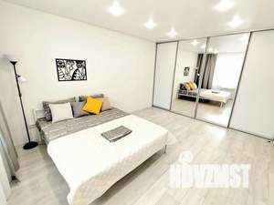 1-к квартира, посуточно, 48м2, 1/1 этаж