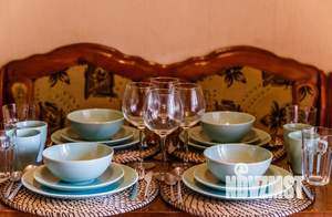 2-к квартира, посуточно, 75м2, 1/1 этаж