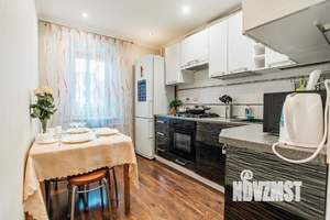 3-к квартира, посуточно, 64м2, 3/5 этаж